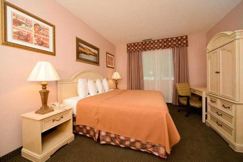 Best Western Circus City Inn Peru Buitenkant foto